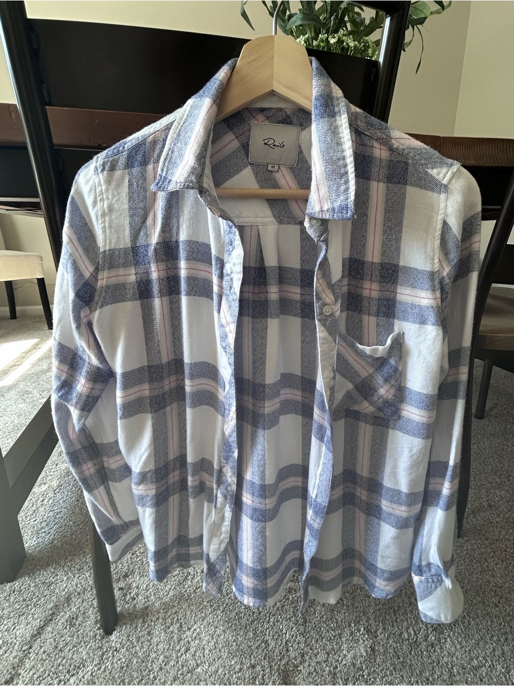 Rails Women’s Blue and White Plaid Button-Down Shirt xs